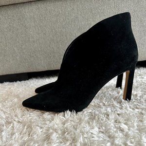 Vince Camuto Sestrind Black Booties